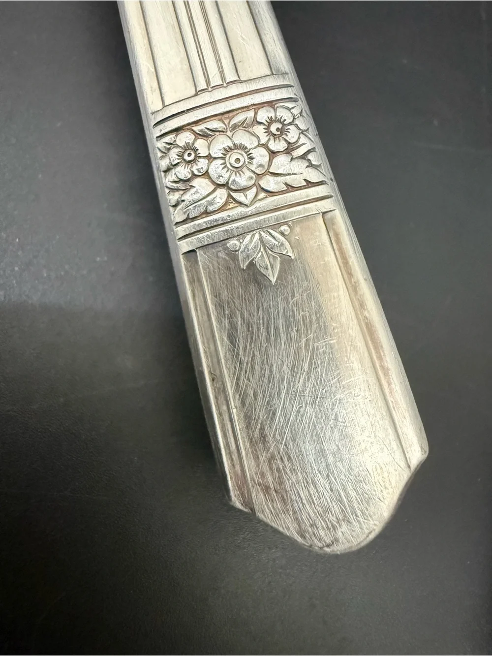 Vintage ONEIDA Simeon & George Rogers Co. Silver Rose Silver-plate Dinner Knives